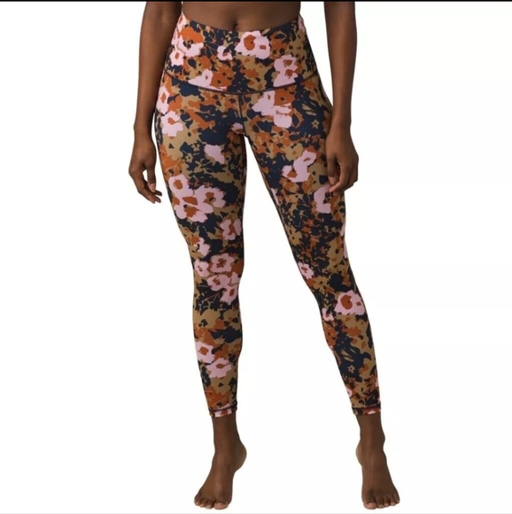 Prana Women's XS Kimble Printed 7/8 Legging Pants Nordic Pink Wildflower - Picture 5 of 11